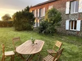 Maison en brique calme, nature, confort