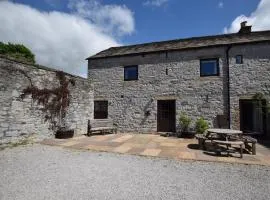 3 Bed in Ashford in the Water PK501