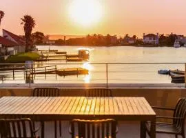 Port Owen Marina Starlight 20 by First Private Stays