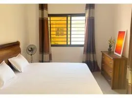 "La MAISON BLANCHE" - Ch1B - CENTRAL - CALME - WIFI - White Butterfly Hostel