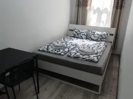 Affordable 5-BR Shared Apartment / Enkplatz U3 Getaway