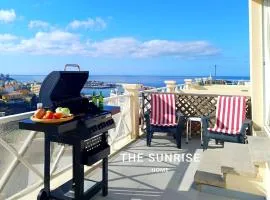 The Sunrise Home Sea views and terrace house with barbecue