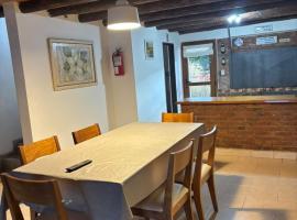 Valle Florido 3, hotel com banheiras de hidromassagem em Trevelin