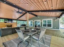 Luxe Kentucky Cabin Rental about 36 Mi to Mammoth Cave