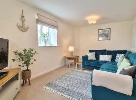 Seabreeze Cottage 2 bedroom - Sleeps 6 - Bron-Y-Wendon Holiday Park