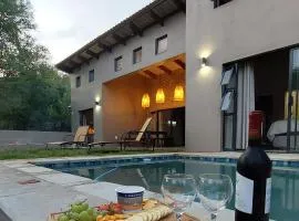 Afri Villa Stays - Luxury Bush Villa Hyena