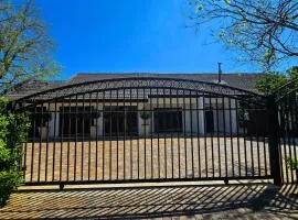 Villa-né Guesthouse