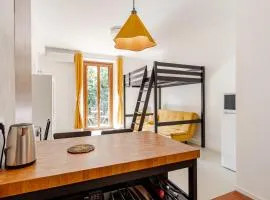 Proletarian Apartment