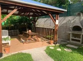 Appartement confortable à Ducos, 37 m², jardin privé