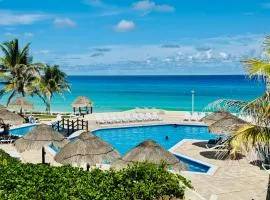 CASA NAMI- Cancún Beachside Suites
