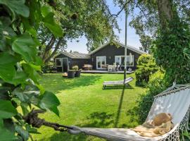 30116-Odder-P-Baatrupsvej-47, hotel a Odder