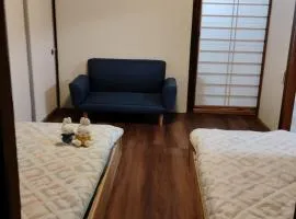 Guesthouse MARU 1日1組 貸切の民泊 丸 ファミリー グループ向け民家の宿 Vintage House, Parking, Free Wifi, Smoke free