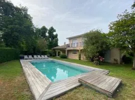 House with private pool near the sea