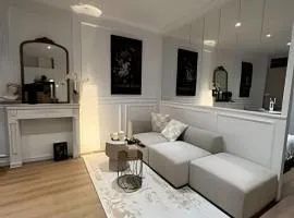 Charming Apartment in Saint-Gilles, Brussels, Perfect Getaway