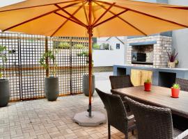Dream Oasis Self-catering Luxury Home, hotel in Swakopmund