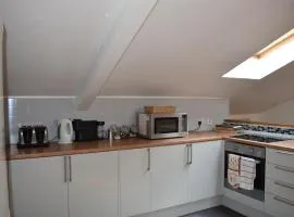 Downlands Barn apartment 1 Bedroom - 2 Futon in Lounge