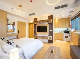 Luxury Studio JVC Open View
