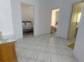 Location saisonnière un salon et deux chambres