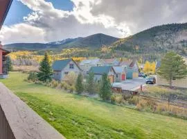Walkable Frisco Condo Mtn Views and Shared Hot Tub!