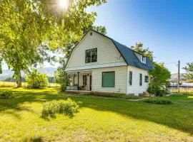 Patio and Mountain Views Farmhouse in Mancos!