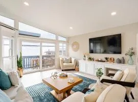 Amazing location, Unique Oceanfront Beach House!