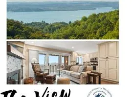 New, condo stunning Lake View