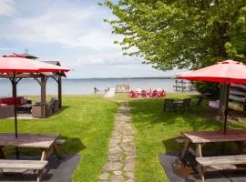 Break Away Hot Tub Lake Access & Game Rooms