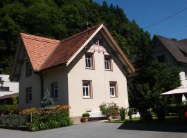 Haus Rosegger, hotelli kohteessa Feldkirch