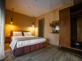 Coloris Rubrum room