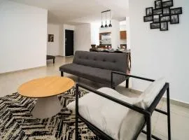 Moderno Townhouse Familiar con Alberca y Gym