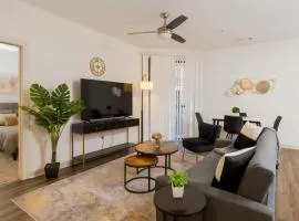 Elegant Mid-Rise 2BR Near Everything