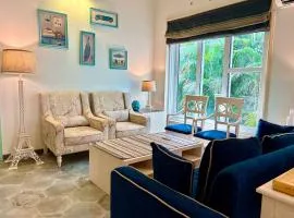 The Greendoor Villa - 10, Pool, 8 mins to beach