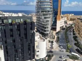 Onyx Hotel