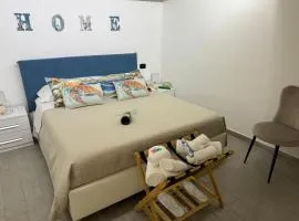 Private Parking-Parthenope's House