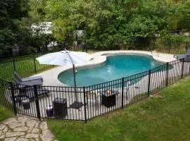 Lakeview on Main Pool Fire Pit and Walkable