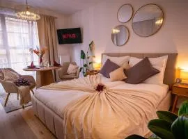 The Bakery Studio N405, Netflix & DT