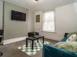 Sage House (Town-Centre Flat)