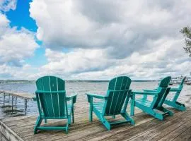 Waterside Leisure Lakefront Hot Tub & Game Room
