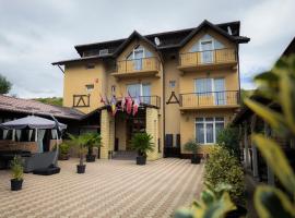 La Băiete, hotel di Moţăeni