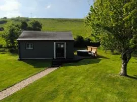 The Pumphouse with Hot Tub