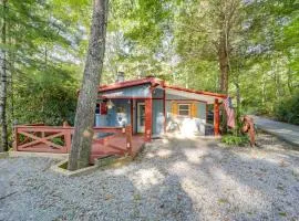 Mtn Home with Deck and Community Amenities in Newland