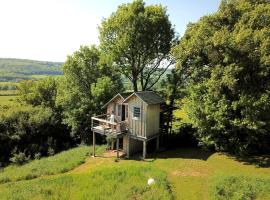 Clos de Fougères - La cabane, hotel a Montoillot