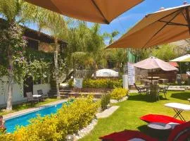 Hotel Villas Mariposas