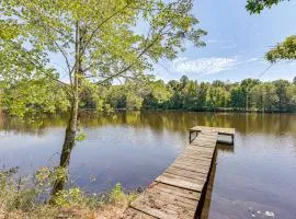 Waterfront Home w/ Deck & Yard, 4 Mi to Farmville!