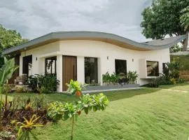 Casa Cumbre Villa Atop Peak Of Manuel Antonio