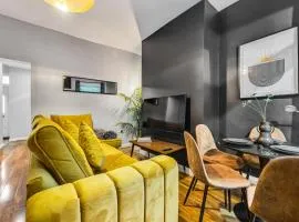 3 BR Home Close to MCR City Centre