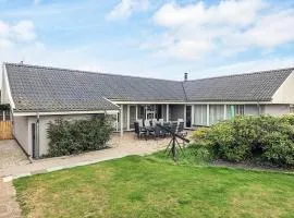 9 person holiday home in Skagen