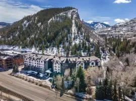 Avon Ascent Retreat Indoor Pool Ski Shuttle