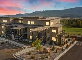 New Scenic Garden of Eden Golf View