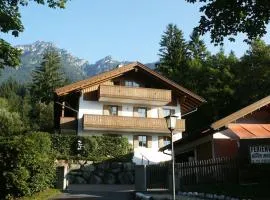 Holiday apartment Waxenstein